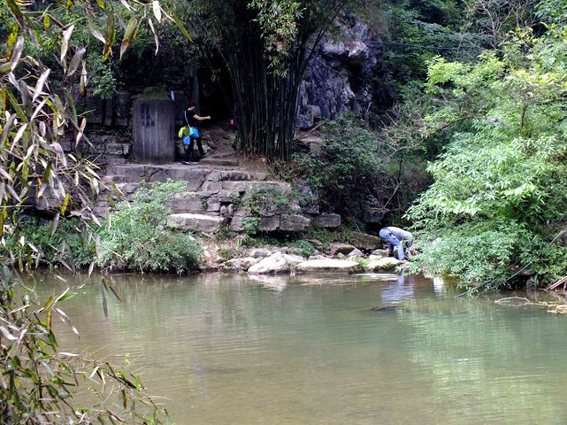 车溪民俗风景区(门票90元)位于湖北省宜昌市点