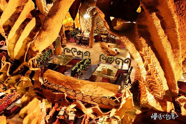 伍角船板（台北内湖店）