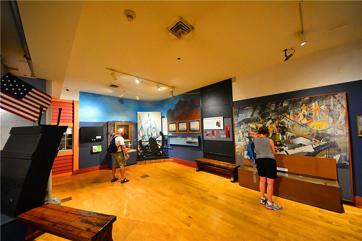 2017.玩,有各种各样互动的活动,边上也有几张小