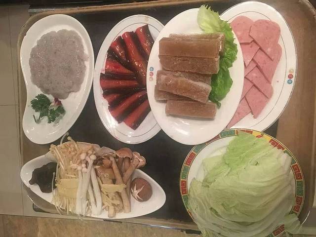 三只耳冷锅鱼火锅(宽巷子店)