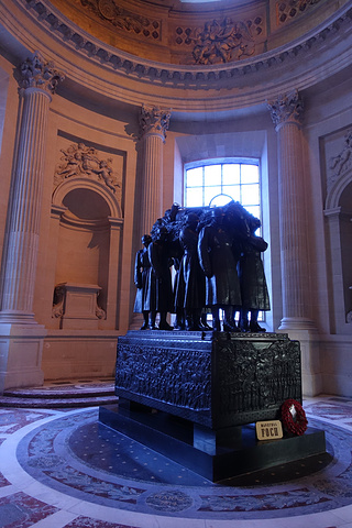 2017工作人员需要查看包里的东西,在这还发生