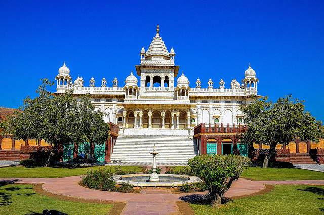 贾斯旺萨达陵墓