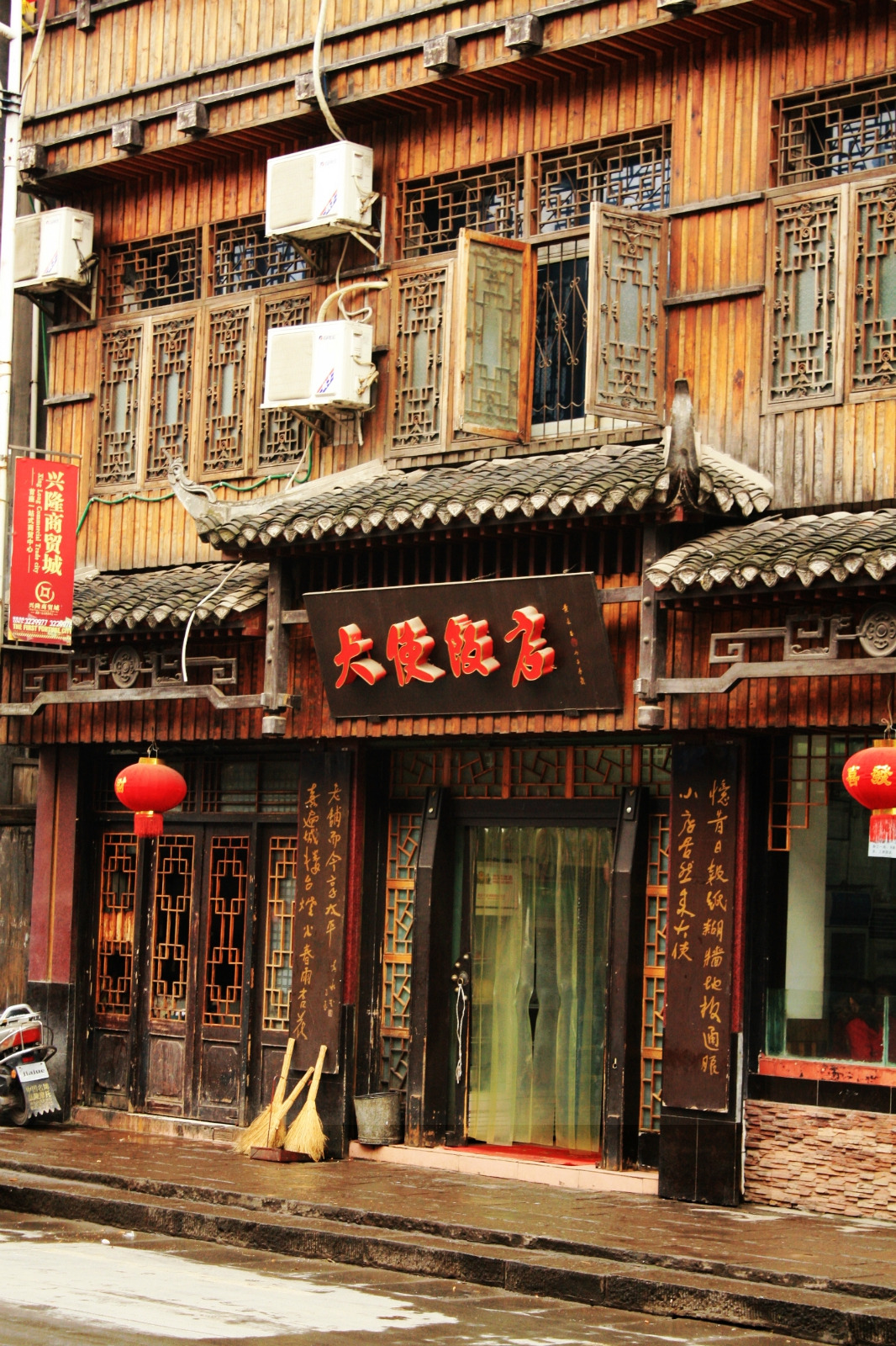 2019大使饭店美食餐厅,最著名的血粑鸭,超级好吃....【去哪儿攻略】