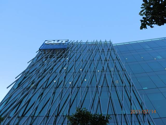 昆士兰科技大学