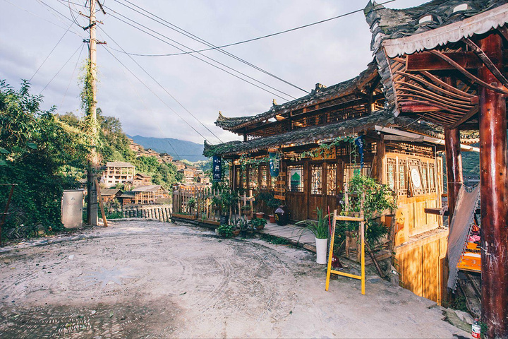 千户能够买多次进出千户的门票,但是需要身份
