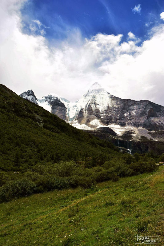 你带着我,我开着车,去寻找我们的诗和远方