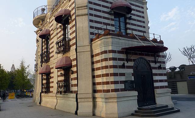 外滩气象信号台