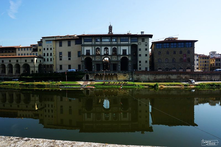 名的有波提切利的《春》、《._乌菲兹美术馆评