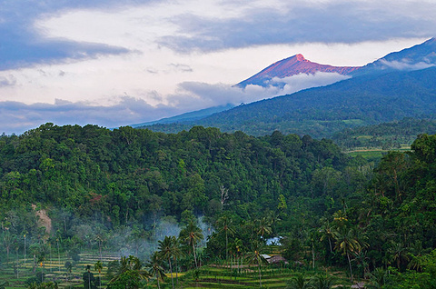 林贾尼火山旅游景点攻略图