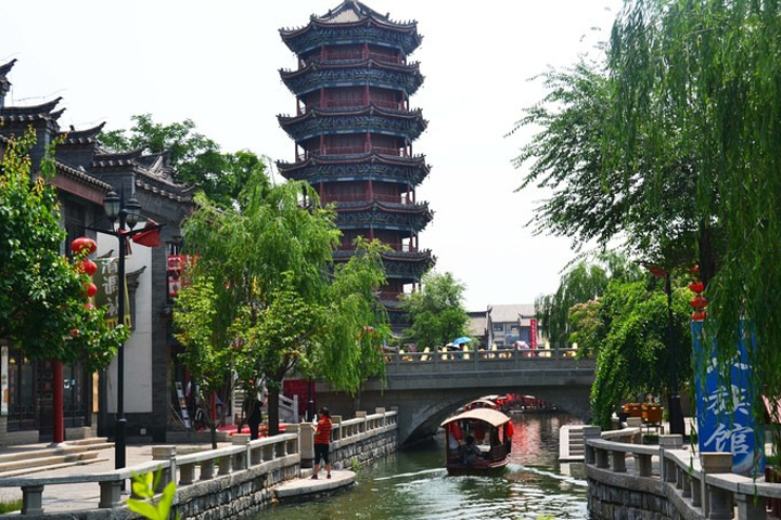 祠,拜了月老,用嘉惠的话来说就是,想不到自己也会有这么一天_滦州古城