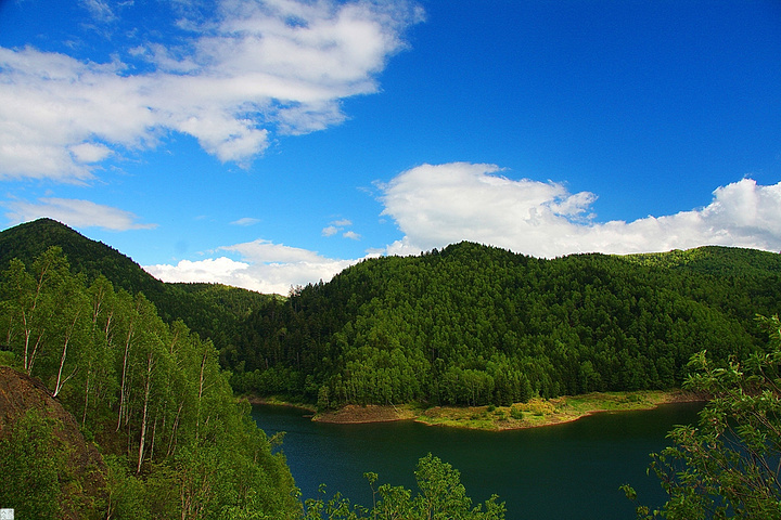 从此,这个北海道最美的枫叶观赏地----层云峡,落下了我的脚印