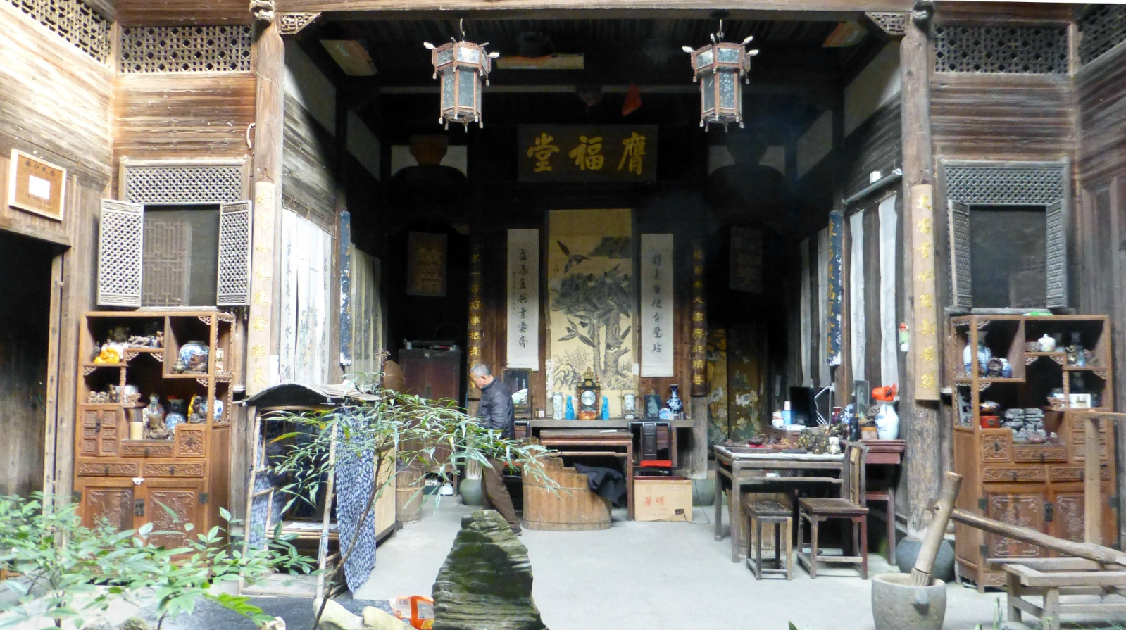 膺福堂是西递景区的主要景点之一安徽的西递和宏村列入世界遗产我们