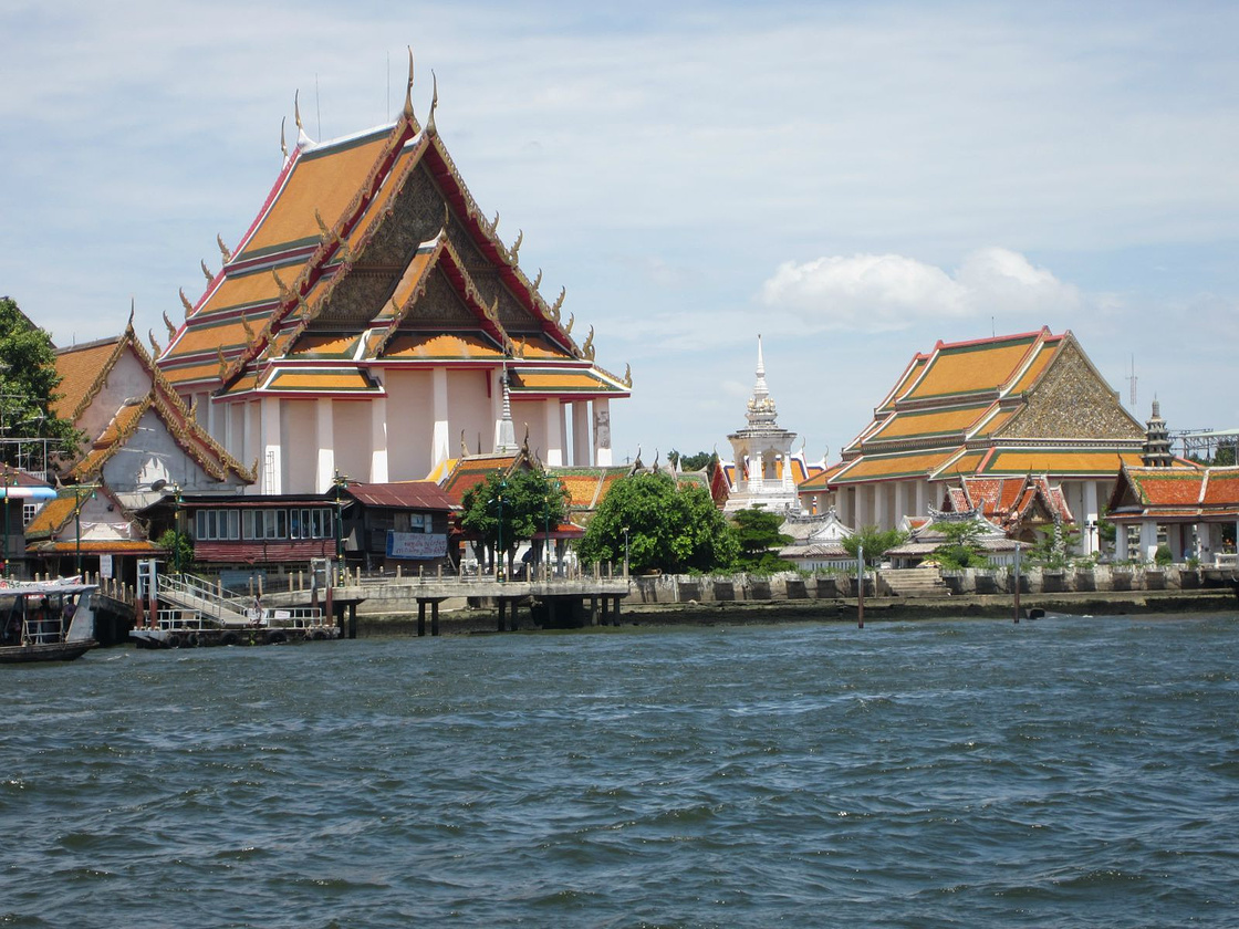 行在路上，游在暹罗