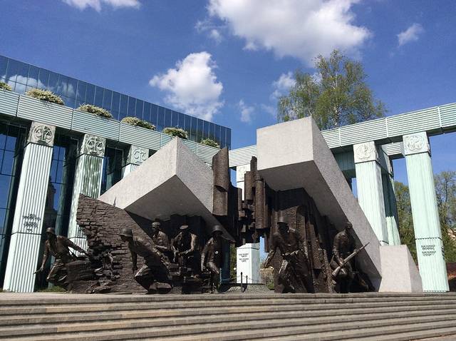 华沙起义纪念碑