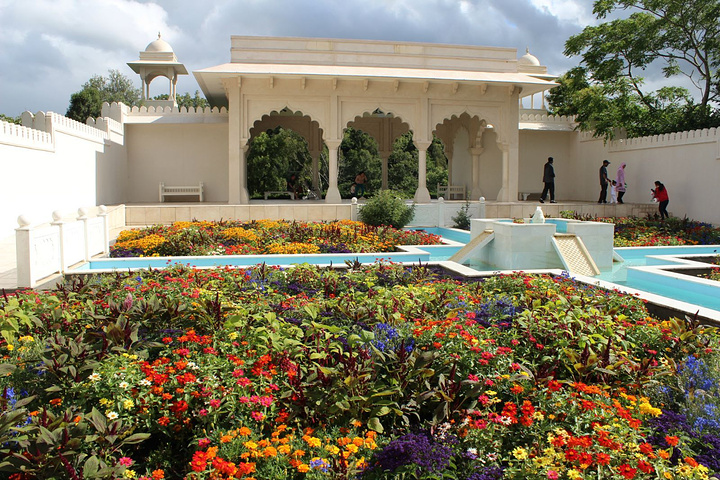 汉密尔顿花园是一个主题花园,天堂植物园系列(paradise garden