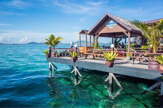 新佳马达海上度假村