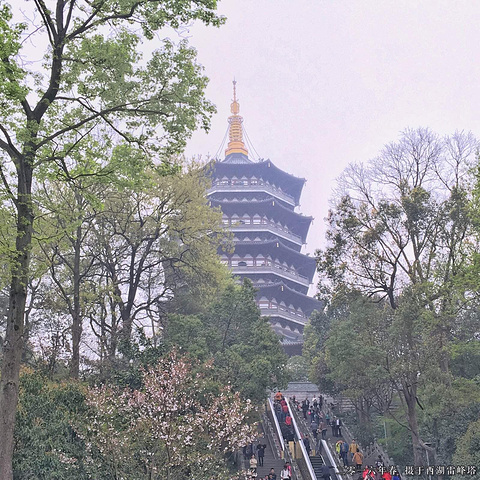 2017武汉的亲们会发现还不如黄鹤楼好玩_西湖