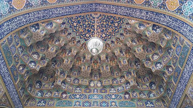 伊玛目礼萨圣陵