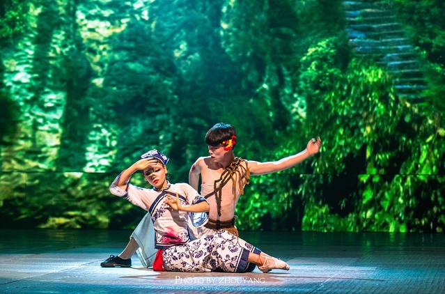 《水之灵》水舞台演出