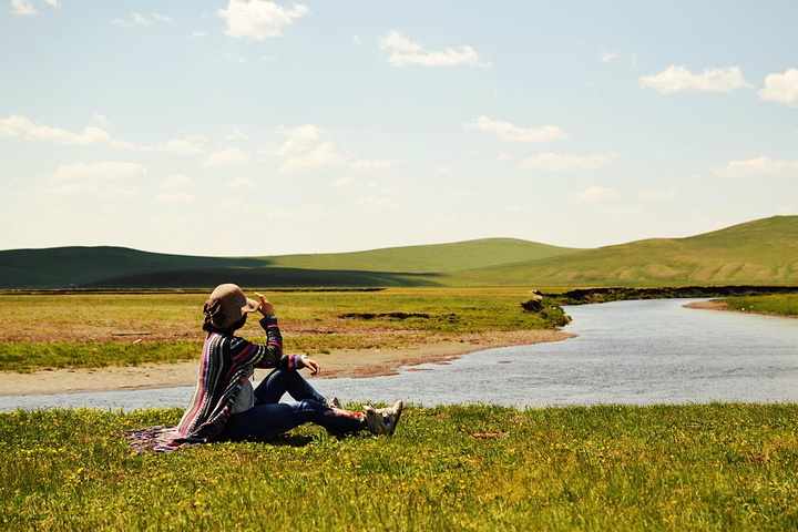 女行团背影四连拍乱入女汉子一枚windows桌面想要吃下一大口云想要做