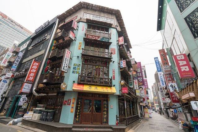 钟阁地下购物中心