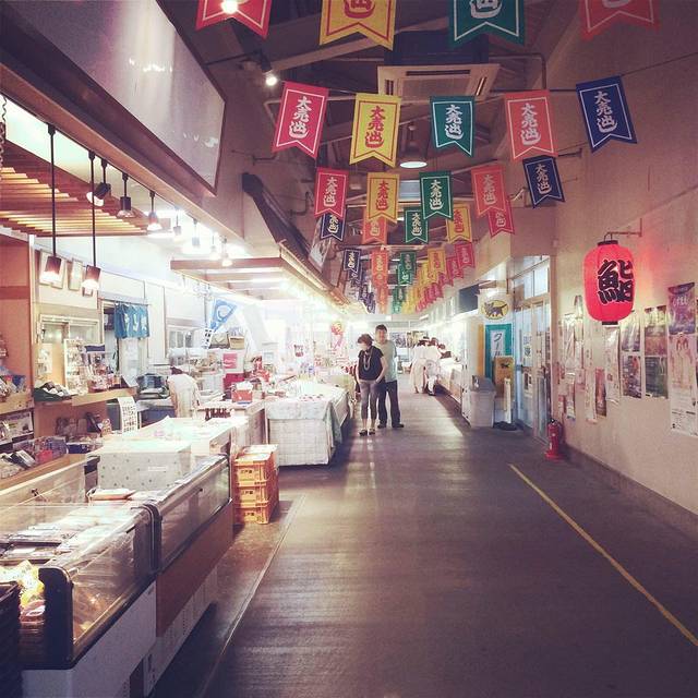 河岸の市 みやもと （岸边市场）