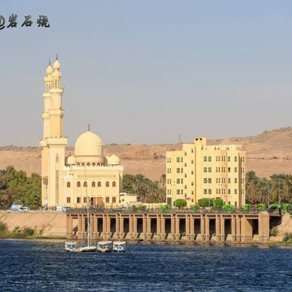 首页 景点详情 接下来观光的地方就是阿斯旺大坝(英文:aswan high dam