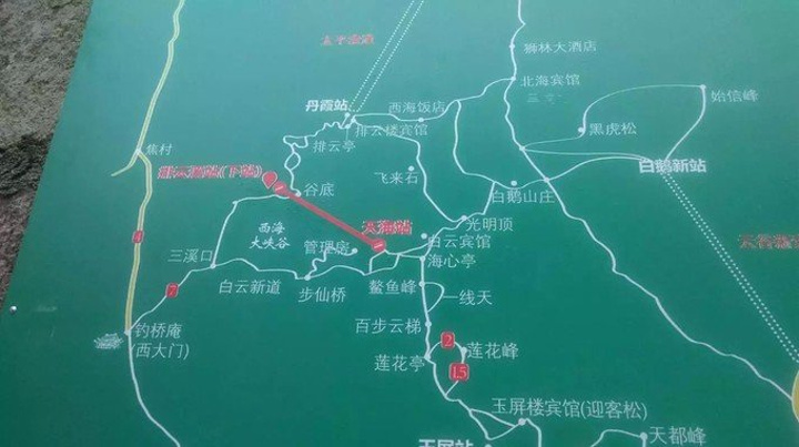 西海大峡谷建议一环走右怪石多二环走左比较险峻我在一环上很少驻足