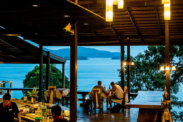 普吉岛秘密悬崖餐厅