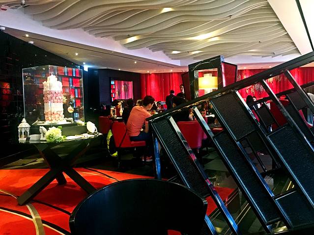 LE SALON DE THÉ de Joël Robuchon(圆方店)