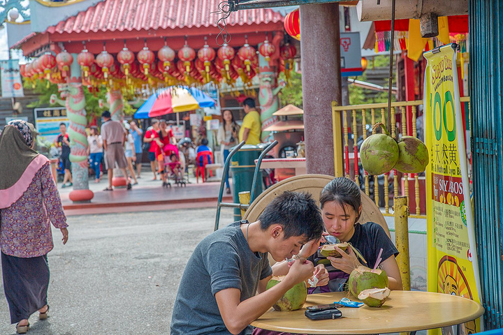 来姓周桥的游客很多,姓周桥也演变成了一个热