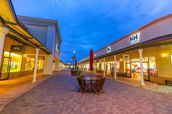 酒酒井奥特莱斯