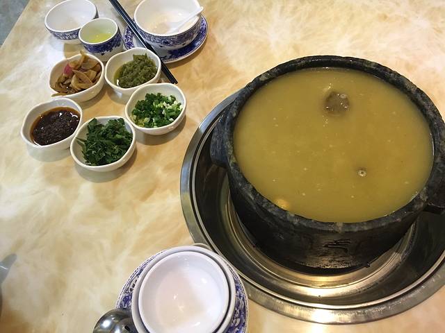 峰瑞石锅鸡·牦牛肉(CCTV专访 太阳岛店)