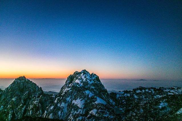 白色黄山,美景惊艳