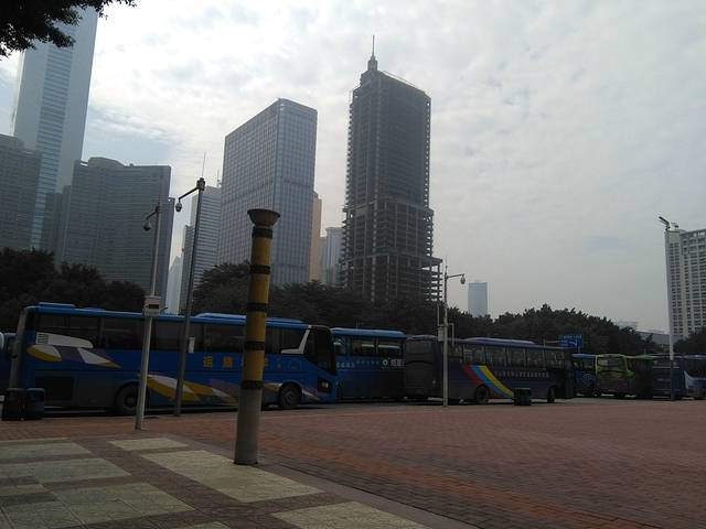 天河东站绿化广场