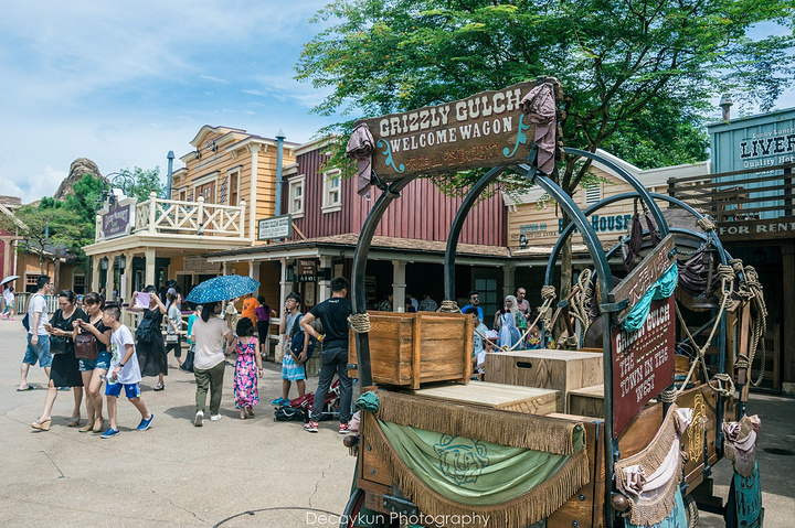 2017高德地图查的地铁无法直达。当时就觉得