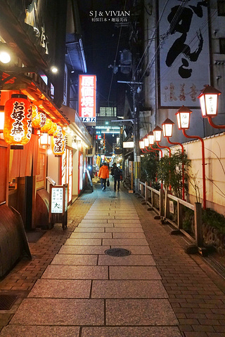 2017街道标识牌极具日式风情心斋桥筋,日语的