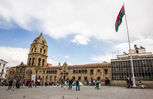 大教堂和穆里略广场