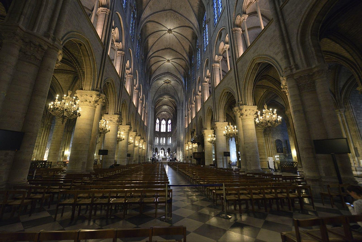 2017耶稣一生重要事件浮雕巴黎圣母院中的圣