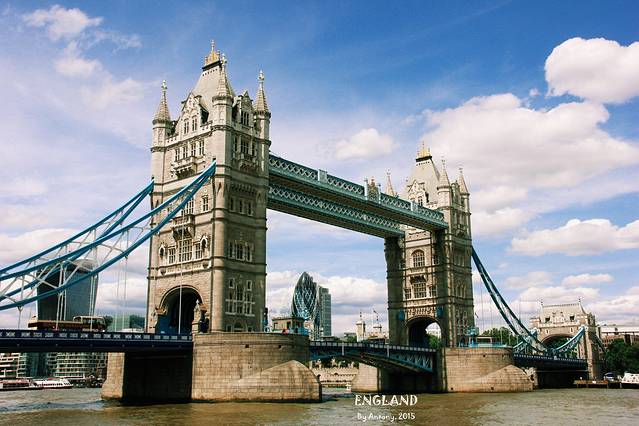 伦敦塔桥