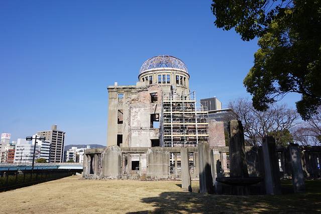 原子弹爆炸圆顶屋