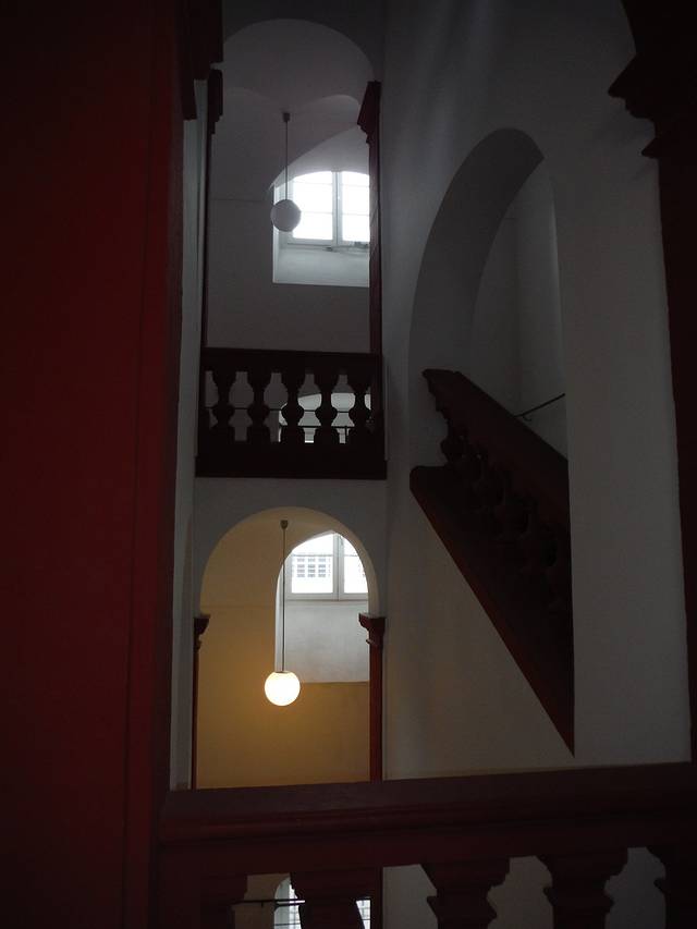 威廉广场大讲堂