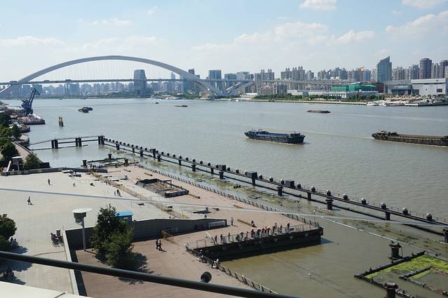 梅赛德斯-奔驰文化中心