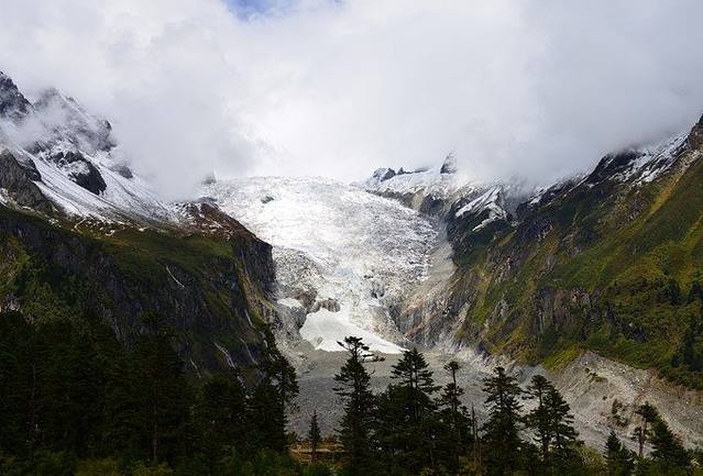 海螺沟冰川森林公园四号营地
