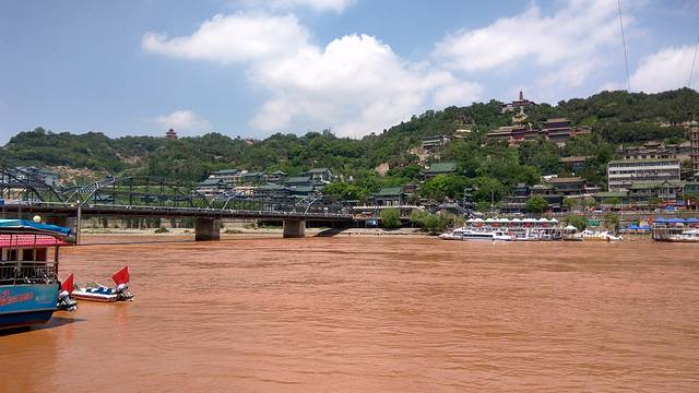 滨河路绿色长廊