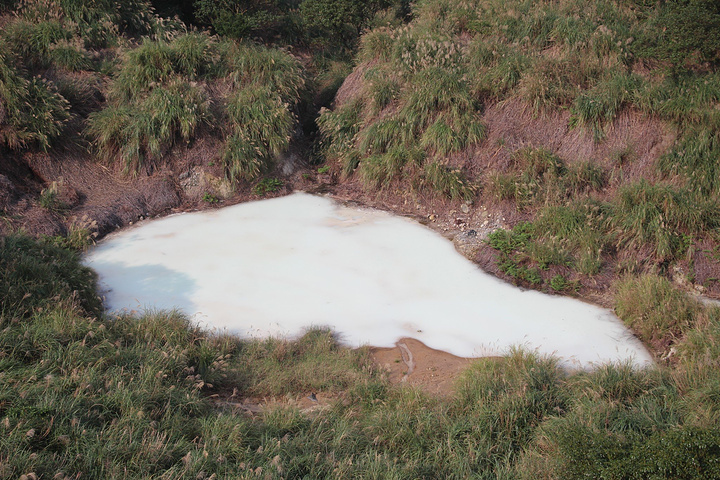 21冷水坑玩乐攻略 此地有乳白色的 牛奶湖 去哪儿攻略