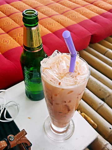 你的右边是这样滴.花果山到了回来的路上看见一群猴子,猴年大吉了