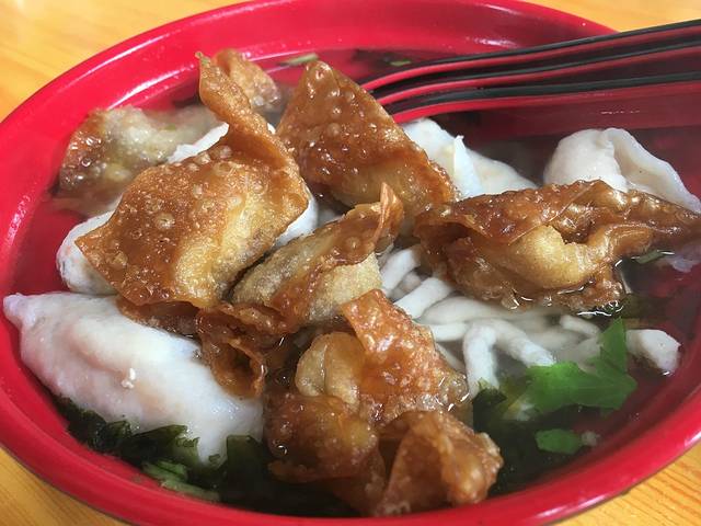 十八曲老尾鱼饺店