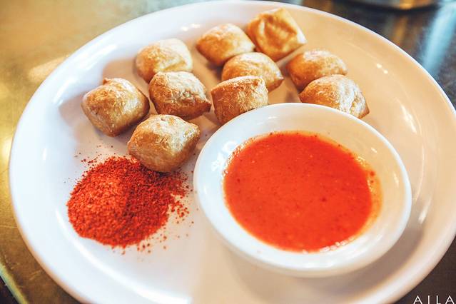 桥之情正宗蒙自过桥米线 26年老店