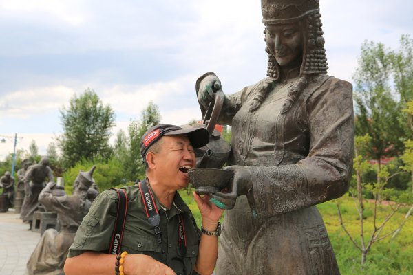 鄂尔多斯图书馆